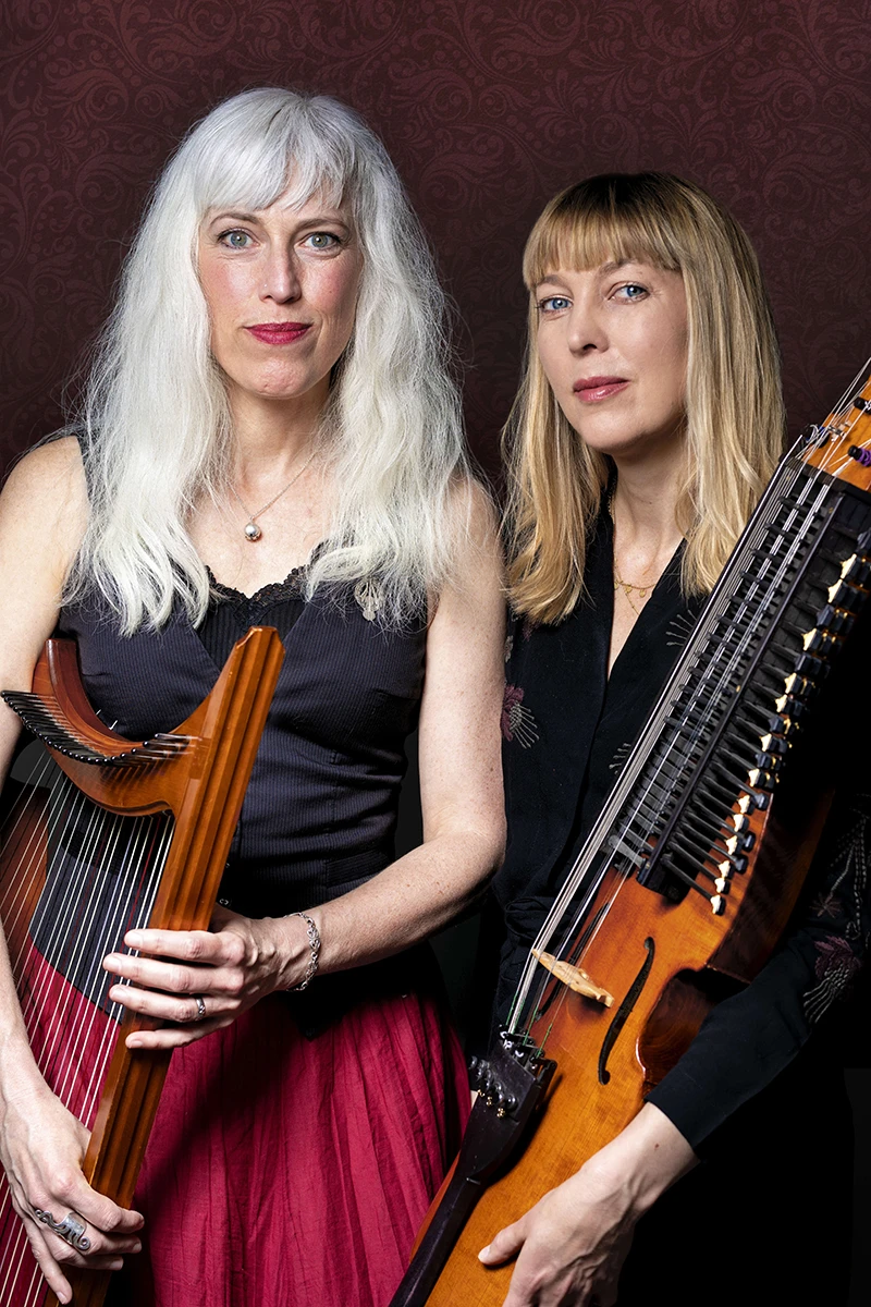 Porträttbild av Anna Rynefors och Miriam Andérsen